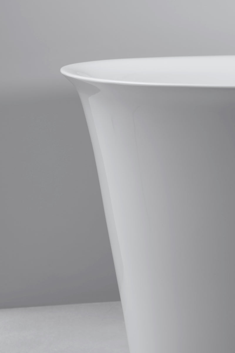 Duravit White Tulip Bathtub Side View
